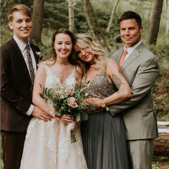 Meet your Posher, Laura - Picture 2 of 8